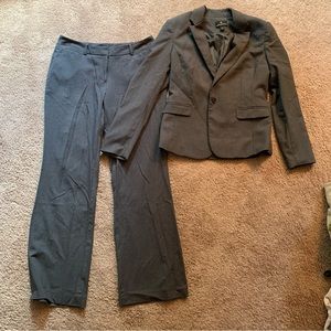Women’s Pantsuit Pants Size 6 Blazer Size 10